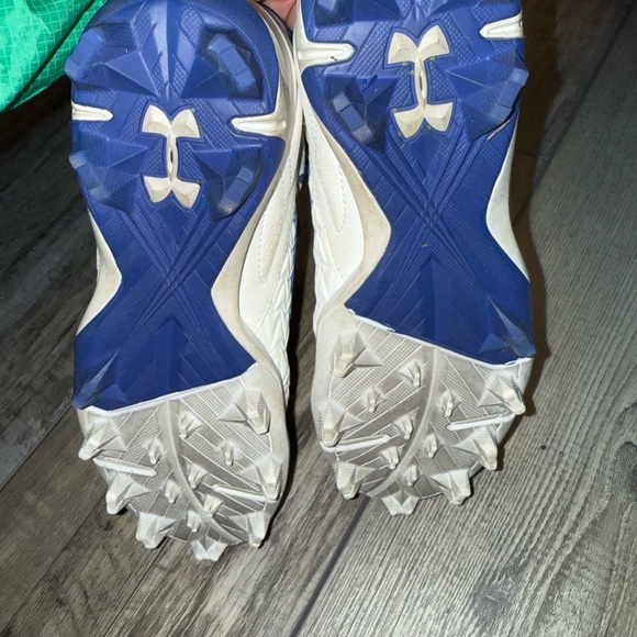 Under Armour Kids' Blue and White Cleats 4.5 Pre-Owned - Picture 4 of 5